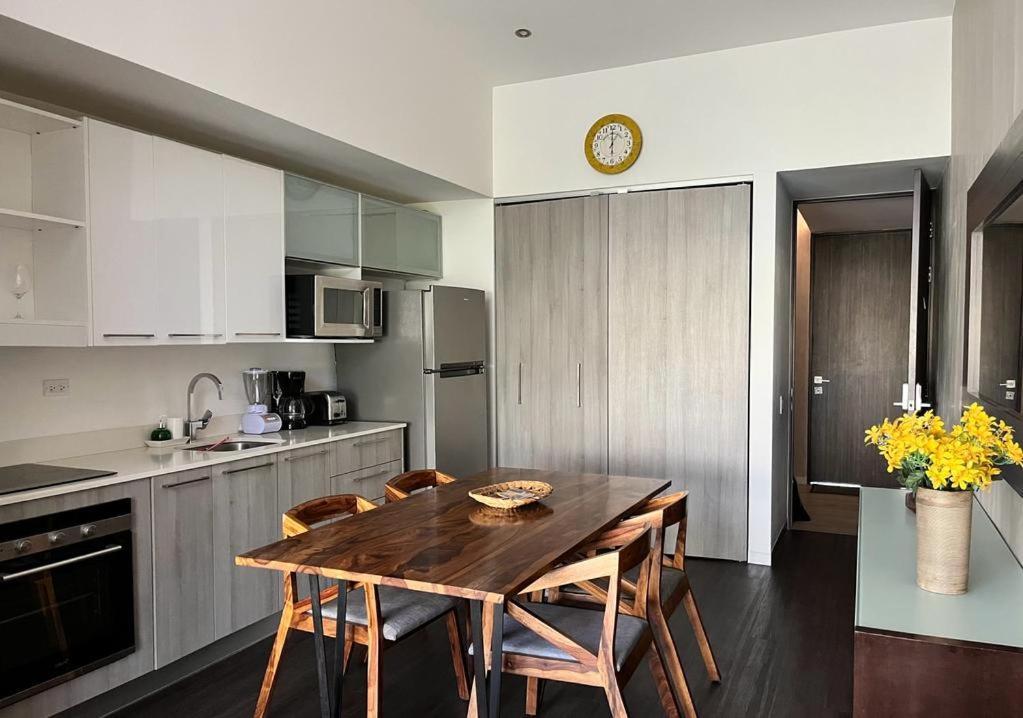 Bee Suites Santa Ana Santa Ana  Luaran gambar