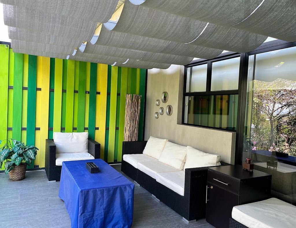 Bee Suites Santa Ana Santa Ana  Luaran gambar