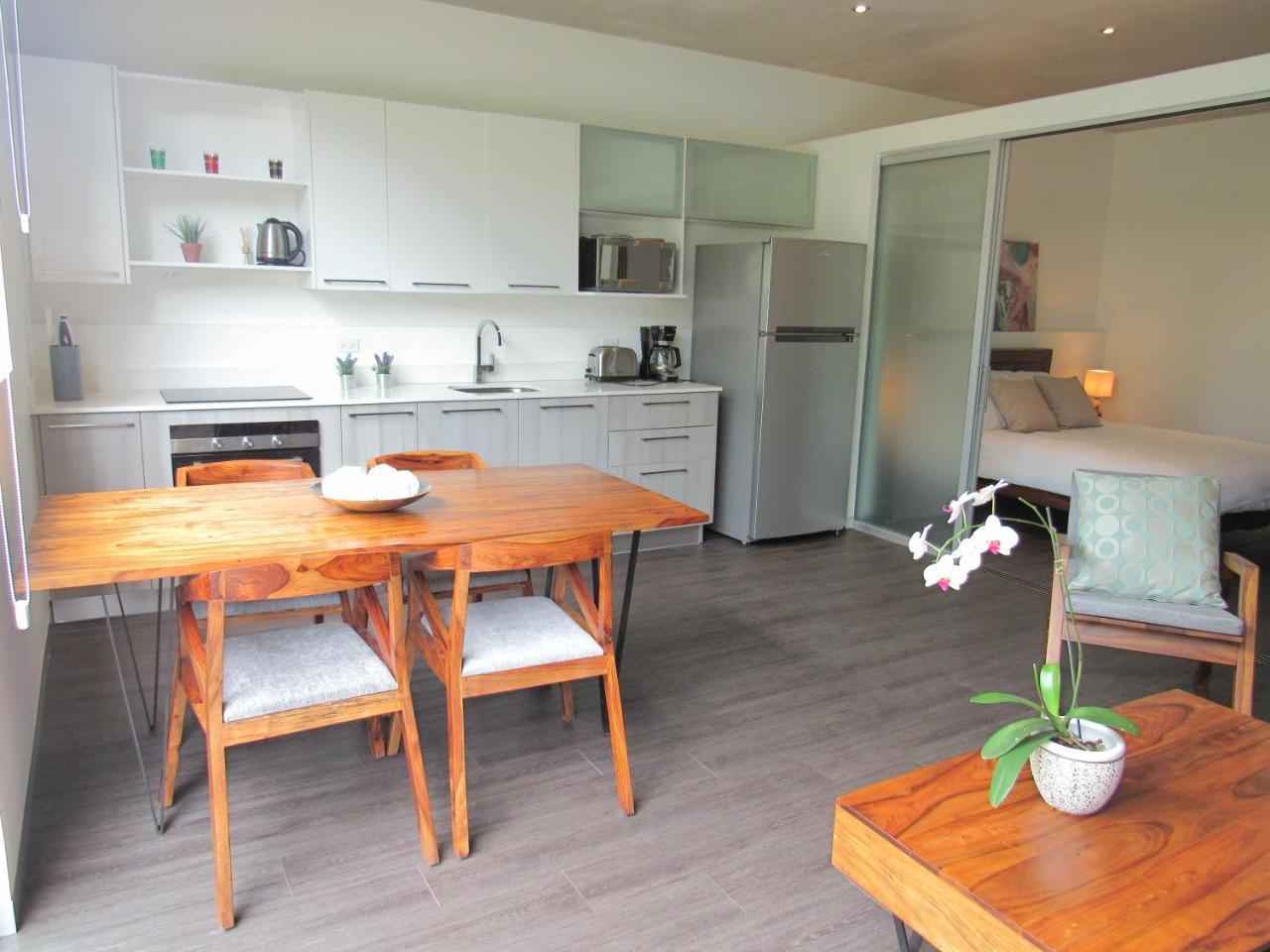 Bee Suites Santa Ana Santa Ana  Luaran gambar