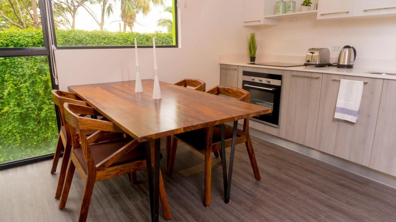 Bee Suites Santa Ana Santa Ana  Luaran gambar